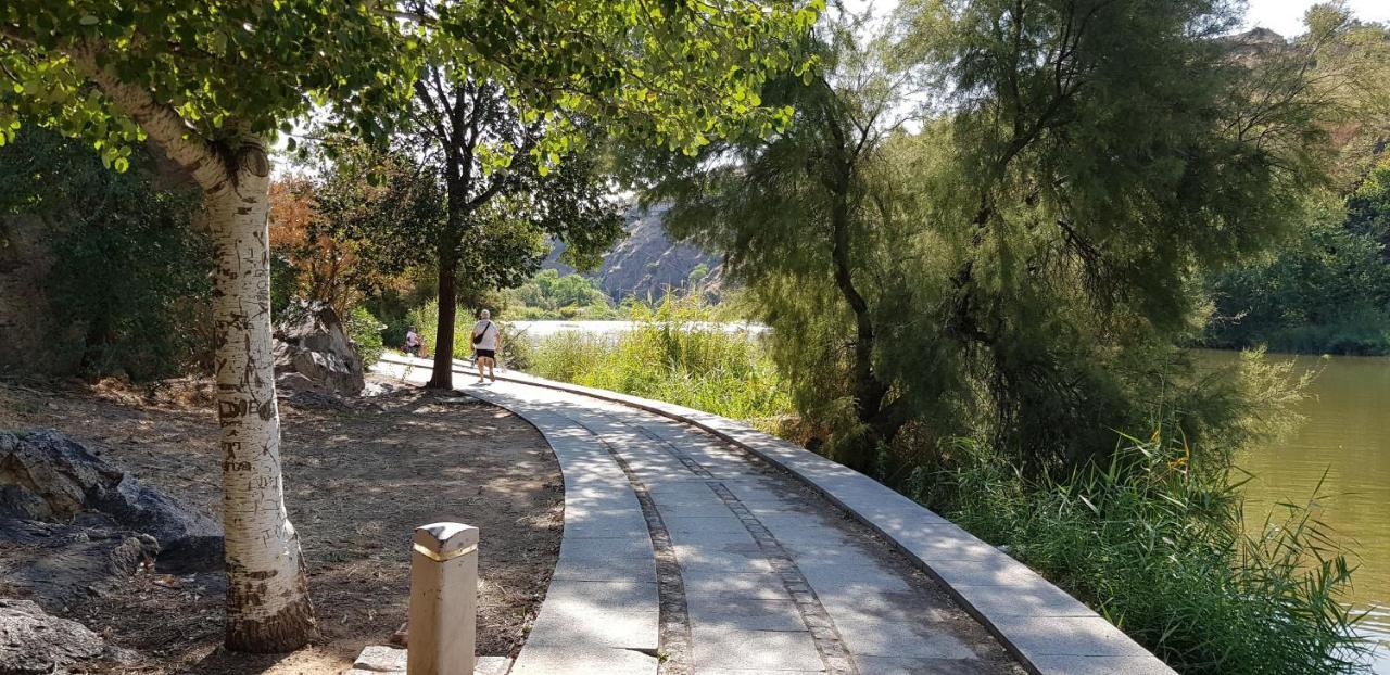 Casa Paseo Del Tajo-Con Parking Gratis Leilighet Toledo Eksteriør bilde
